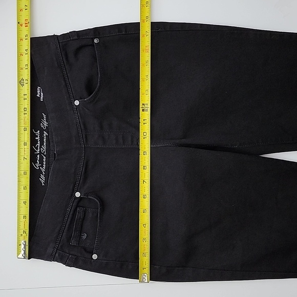 Gloria Vanderbilt  Black All-Around Slimming Effect Avery Straight Leg Pull On 6 - Picture 12 of 14